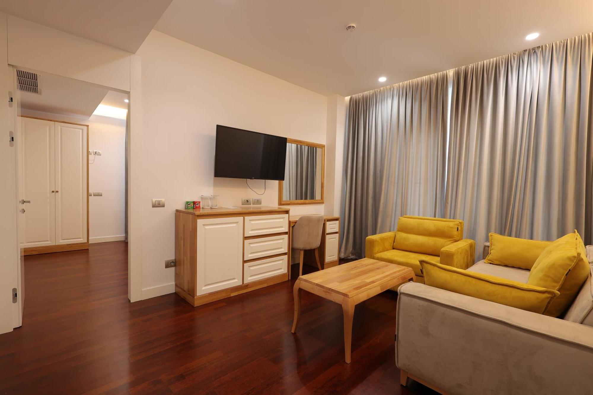 Harbour Hotel
