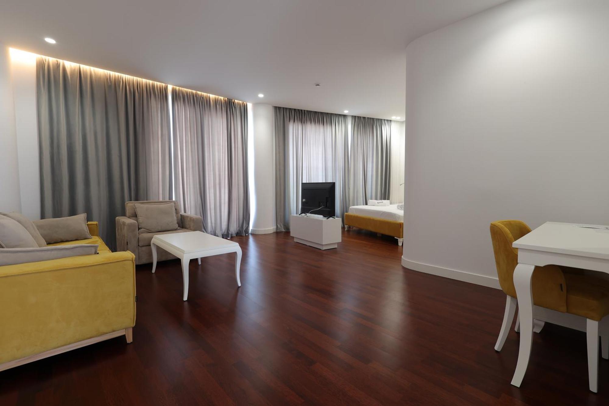 Harbour 4*
